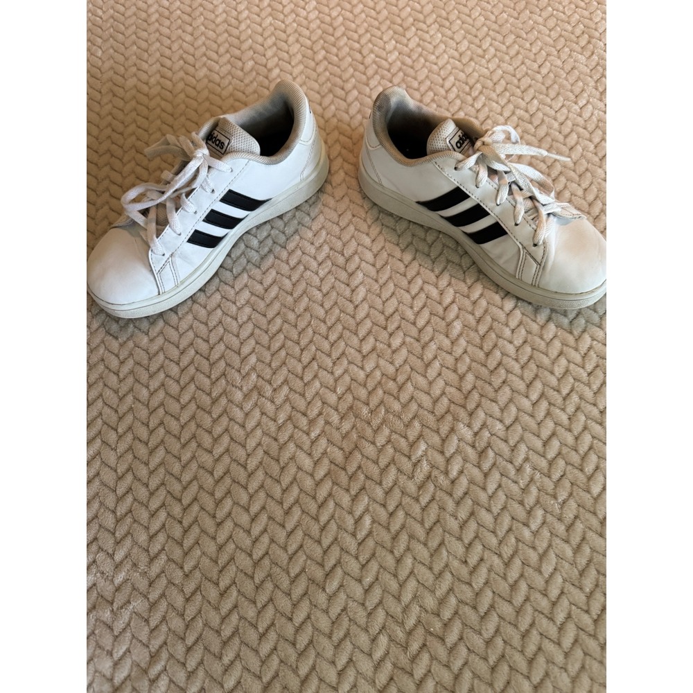Adidas Grand Court White Black Stripes Kids Sneakers EF0103 Size 1 - Picture 2 of 7